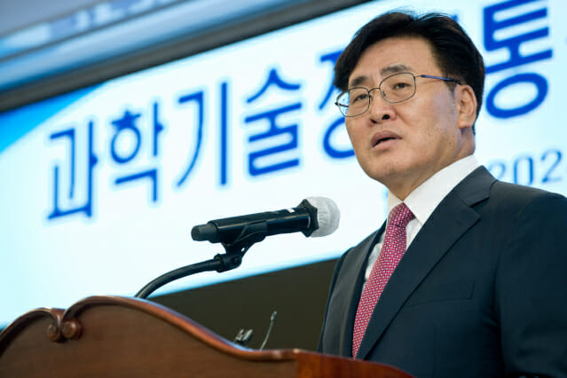 AI 인재 양성, 민관 협업 35억 투입