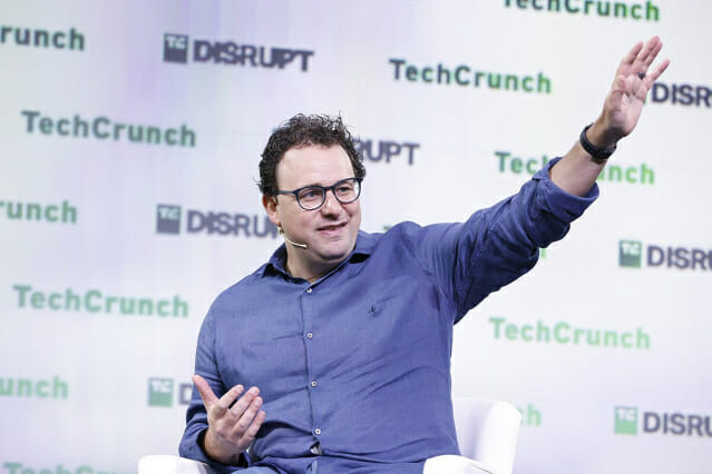 Apple and Anthropic Form Secret Alliance for AI Development 