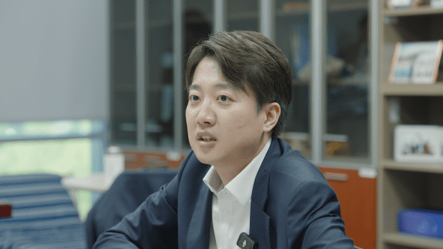 이준석, 이재명 AI 공약 비판: 단일화 논란에 정치적 욕망 집중