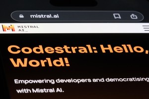 미스트랄 AI, 코드스트랄 임베드로 오픈AI·코히어 초월한 코드 검색 성능